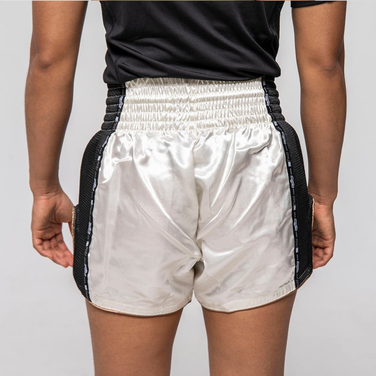 SHORTS MUAY THAI PROWEAR BLANCO/ORO