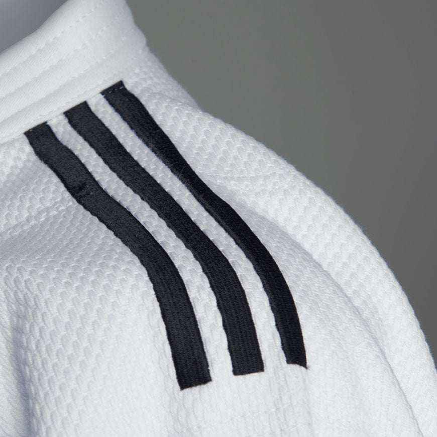 Judogi Competición ADIDAS CLUB NEW CHAMPION III IJF Bandas Negras