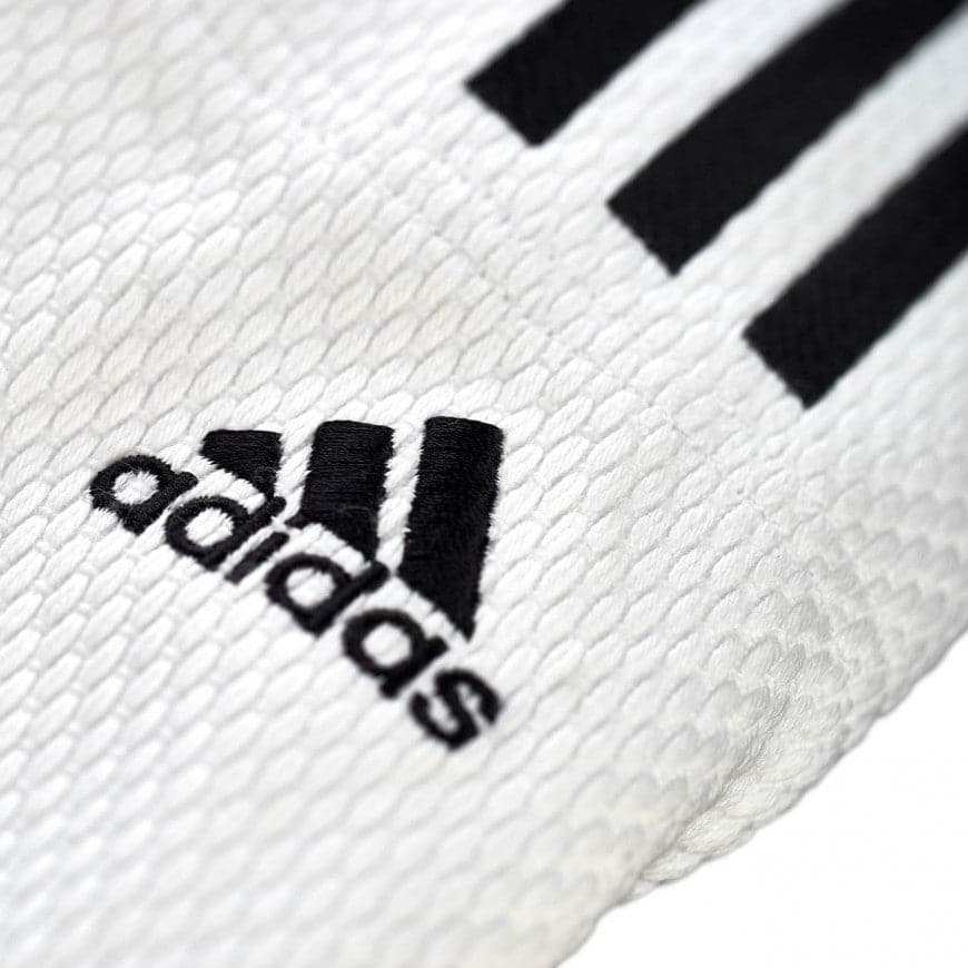 Judogi Competición ADIDAS CLUB NEW CHAMPION III IJF "SLIM FIT" Bandas Negras