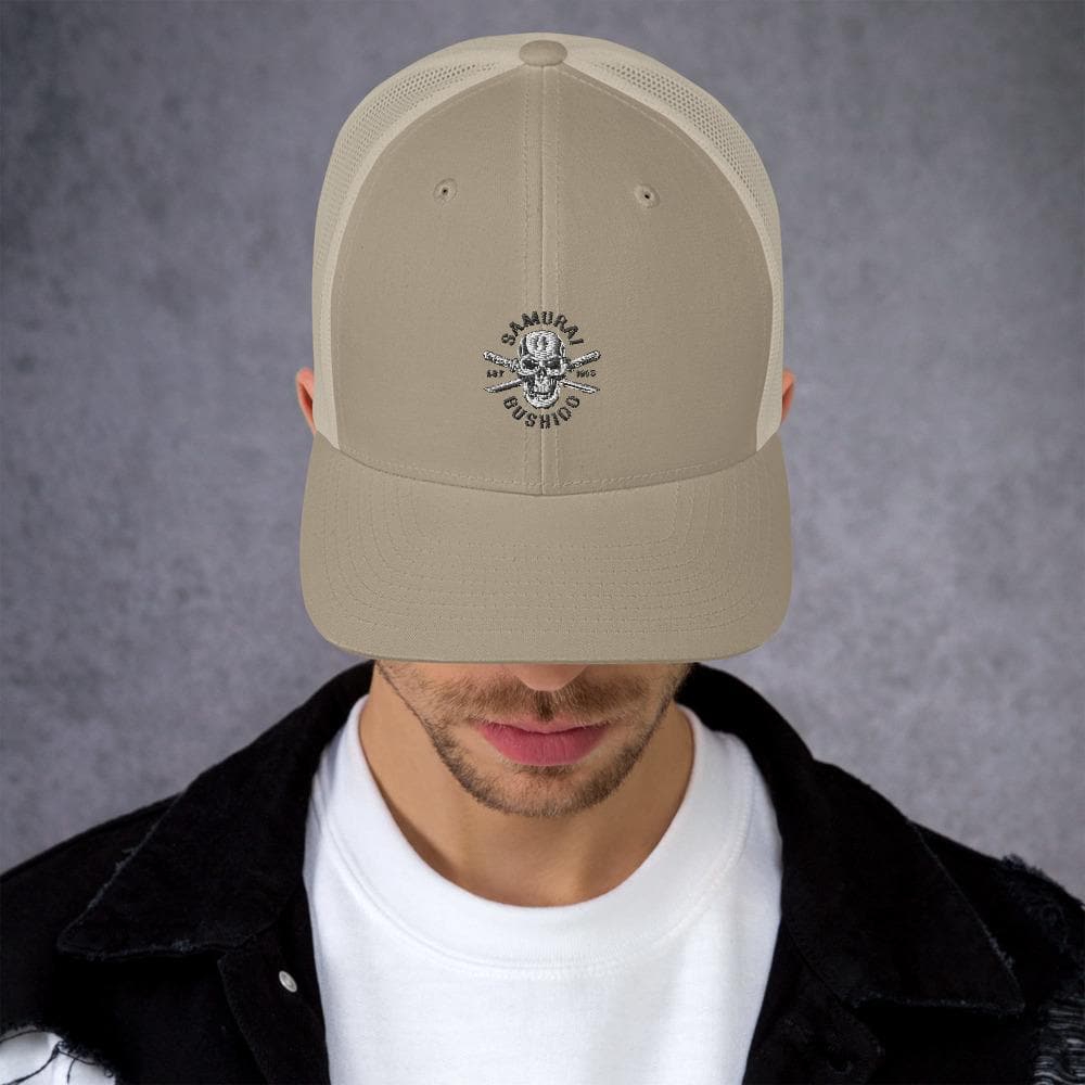 Gorra tipo trucker Bushido